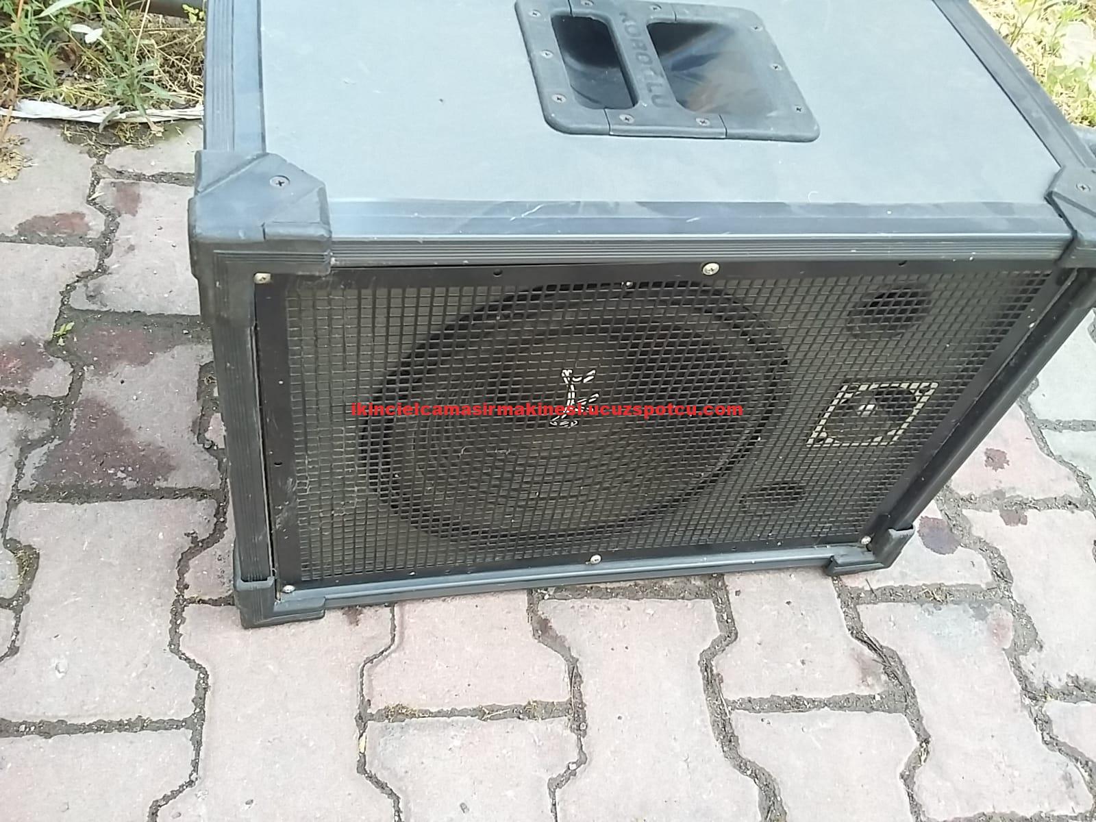 İkinci el büyük ebat kutu kolon güçlü ses spot müzik hoparlörü FİYATI: 700 TL