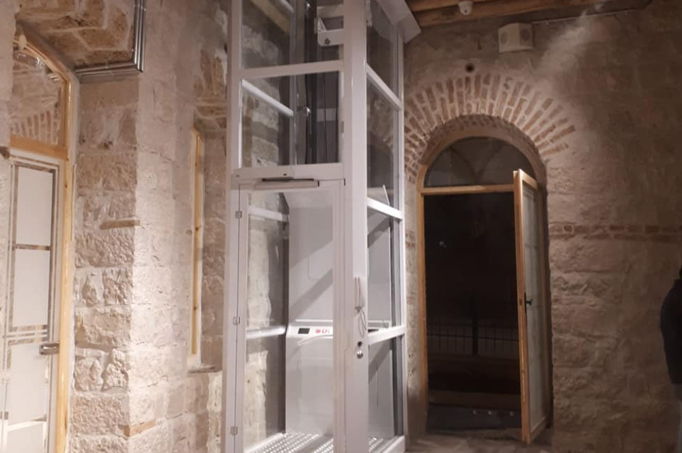 VİLLA İÇİN EV İÇİ ÖZEL ASANSÖR ÇIKMA BİNA DIŞI ASANSÖR